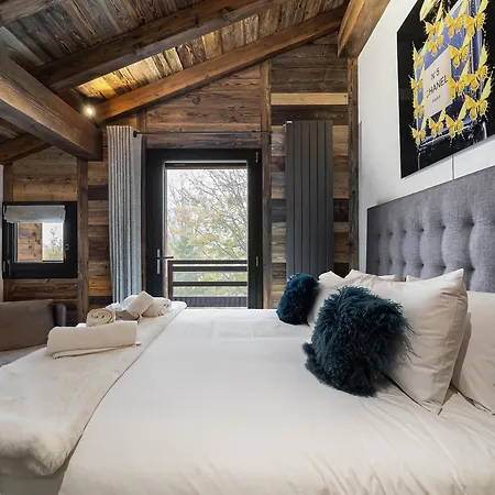 Chalet Centre Avec Hammam Et Terrasse, 5 En Suite, Proche Commerces - Fr-1-569-181