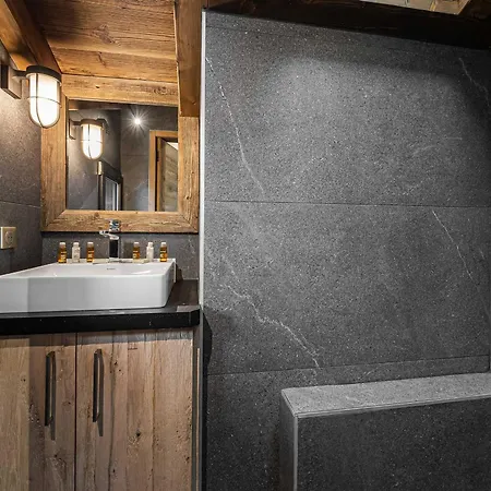 Centre Avec Hammam Et Terrasse, 5 En Suite, Proche Commerces - Fr-1-569-181 * Megeve